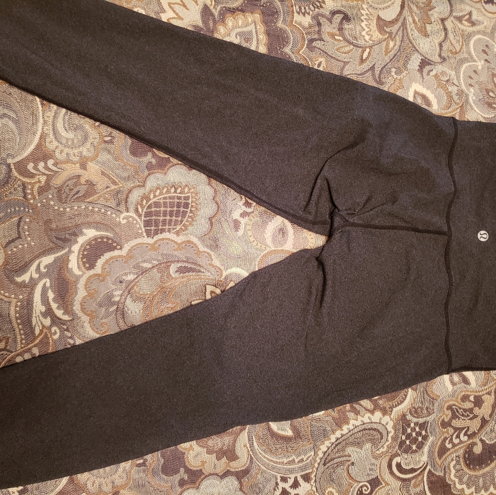 Lululemon crop leggings